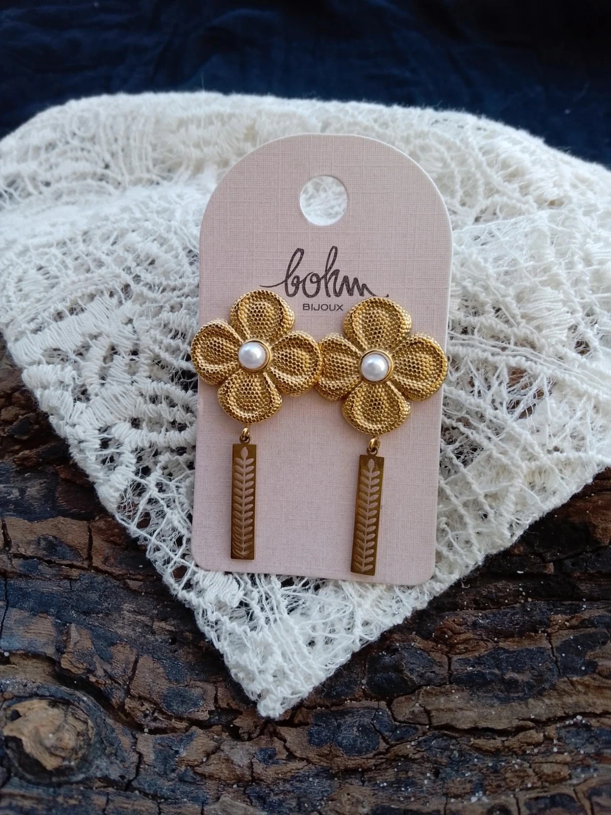 Boucles d'oreilles bohèmes fleurs dorées Bohm